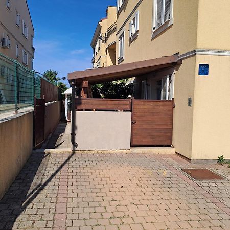 PUY Apartment Nina מראה חיצוני תמונה